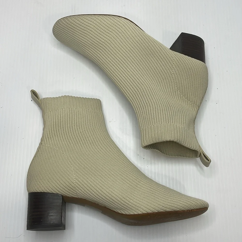 Everlane The Glove Boots Size 7.5 Bone Cream Stacked Heel